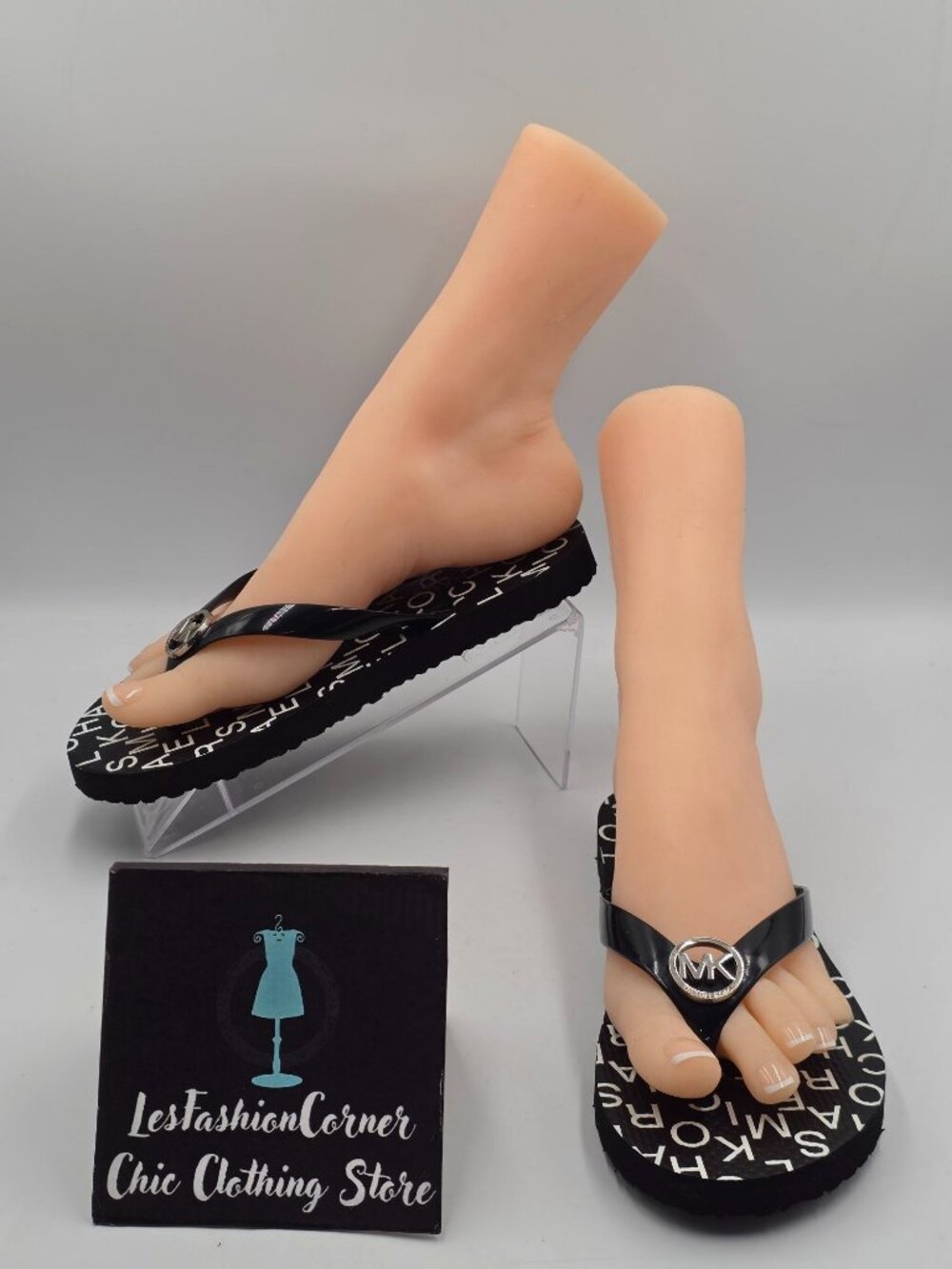 Michael Kors Women's Black White Signature Logo Strap Flip Flops Size 7 3831